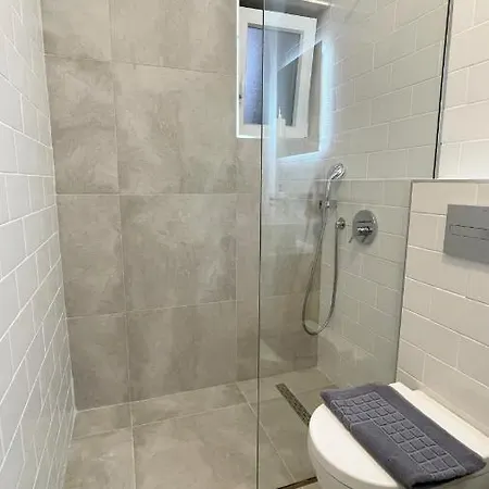 アパート Antheon *